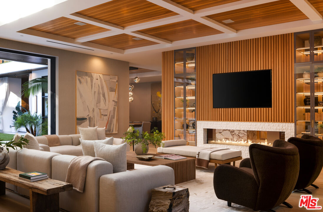 MLS #25625151 image #2