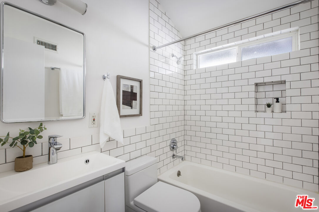 MLS #25625201 image #21