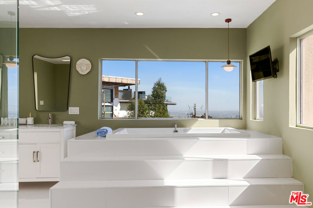 MLS #25625241 image #32