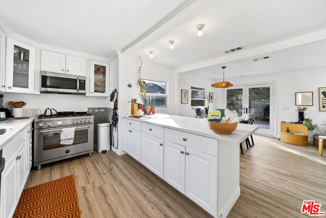 MLS #25625493 image #17