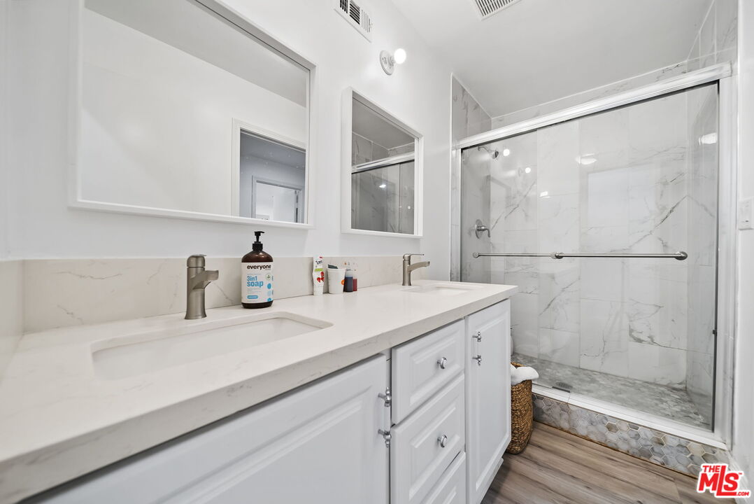 MLS #25625493 image #23