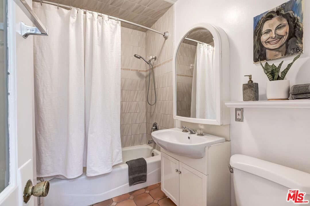 MLS #25625711 image #17