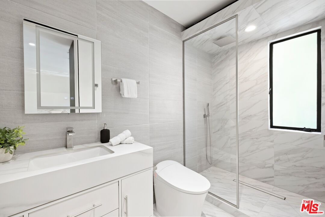 MLS #25625753 image #23