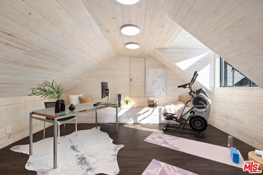 MLS #25625753 image #24