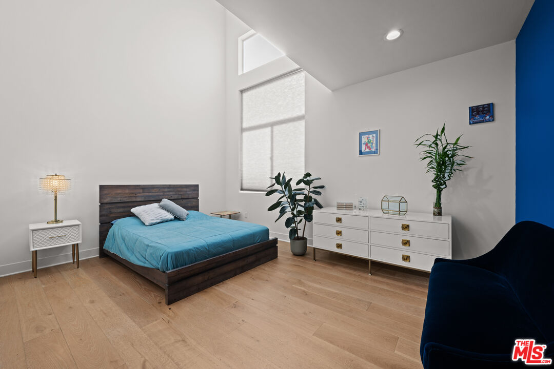 MLS #25626085 image #16