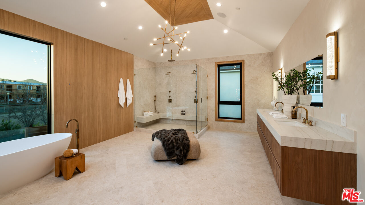 MLS #25626165 image #25