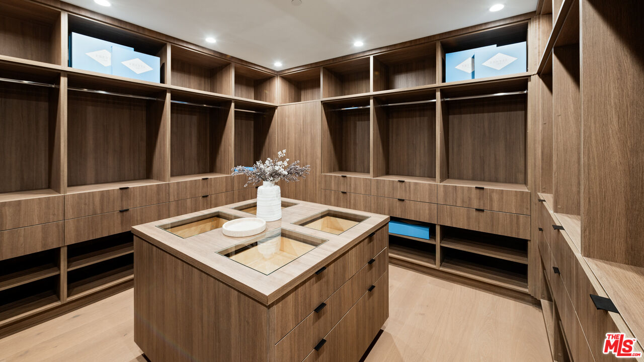 MLS #25626165 image #30