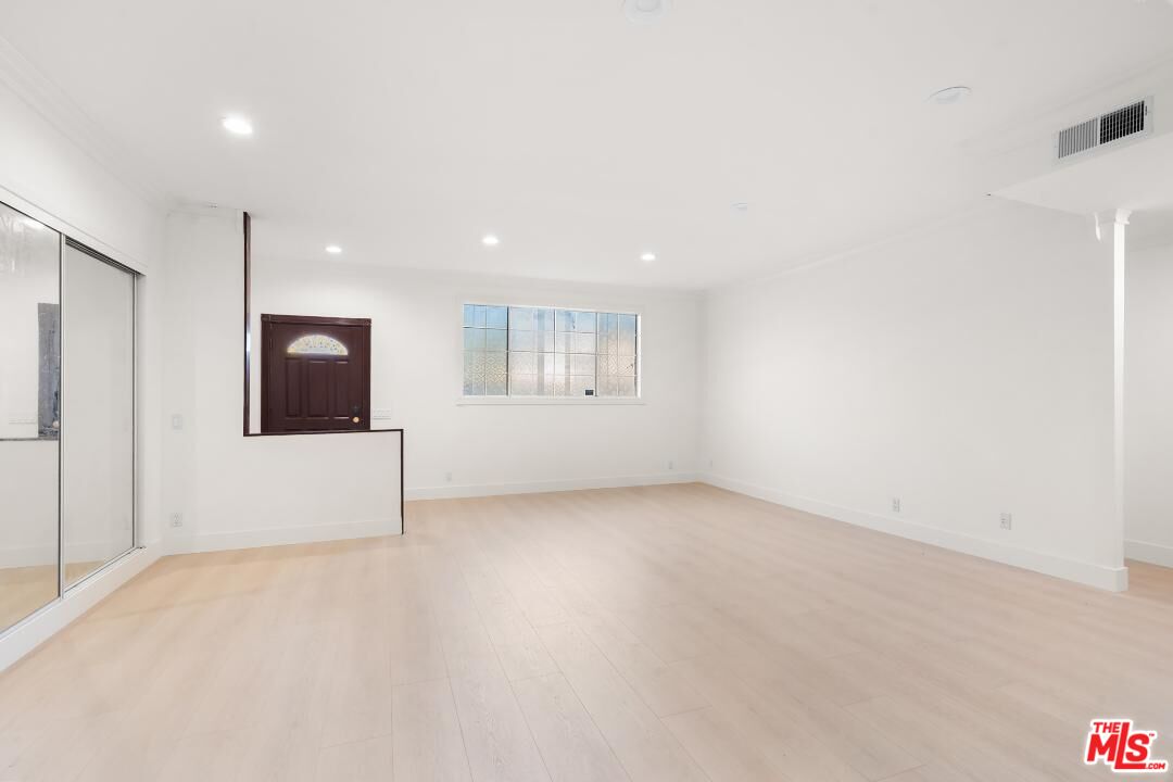 MLS #25626315 image #21