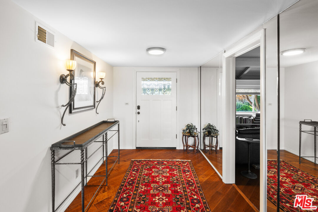 MLS #25626475 image #3