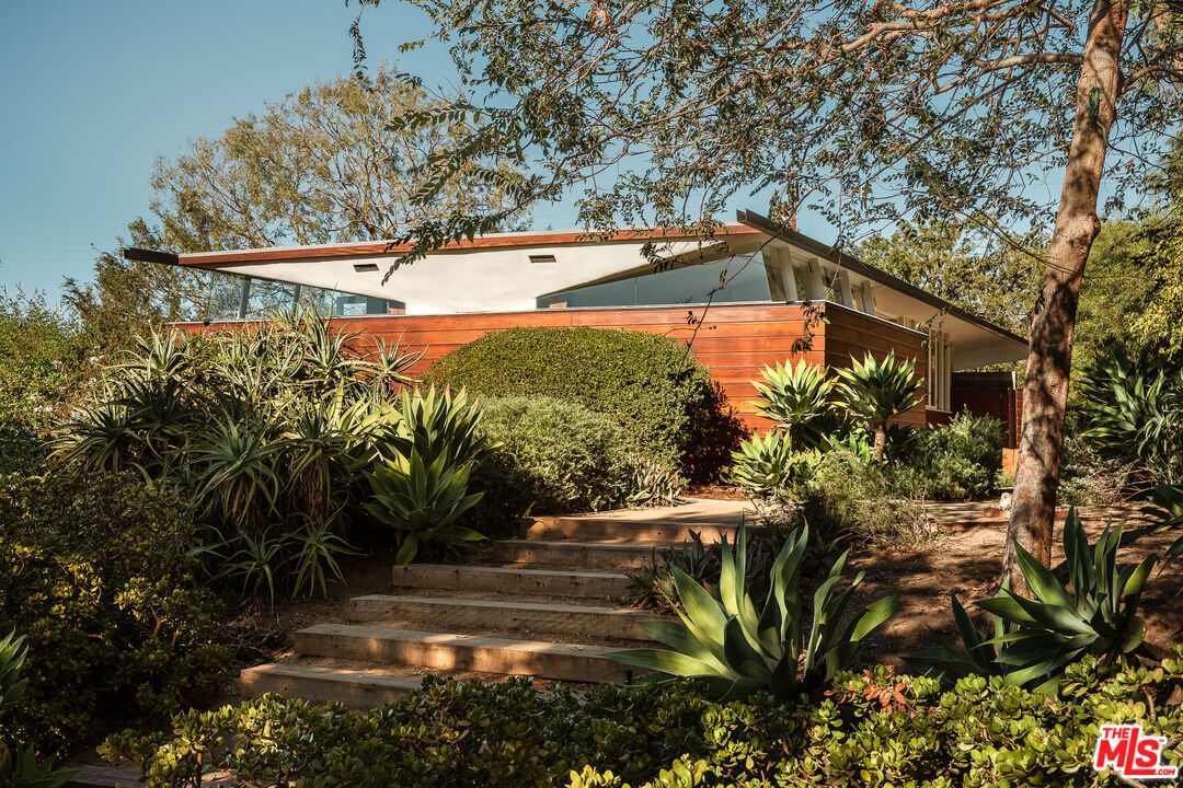 MLS #25626481 image #18