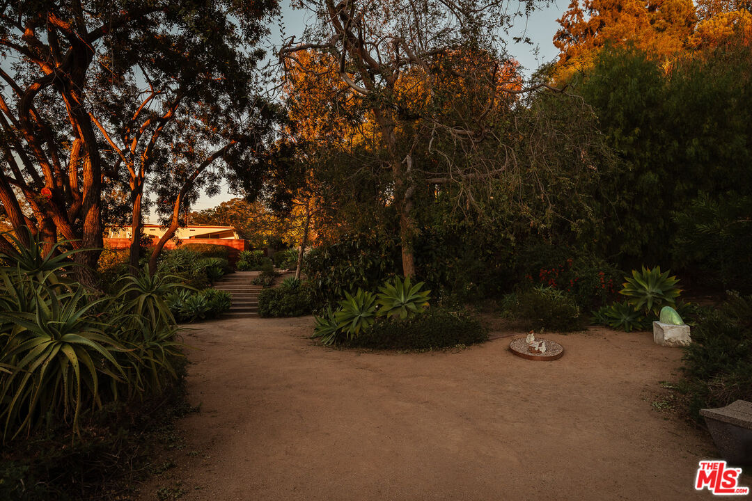 MLS #25626481 image #21