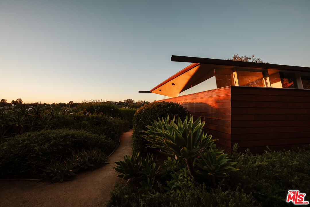 MLS #25626481 image #23