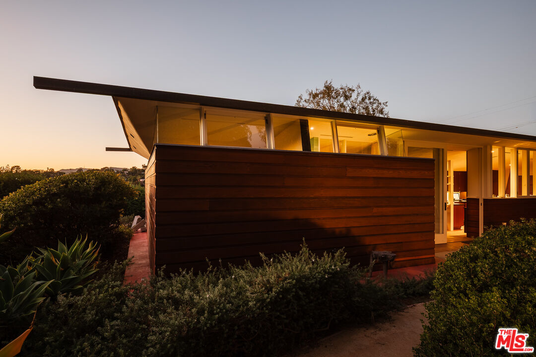 MLS #25626481 image #26