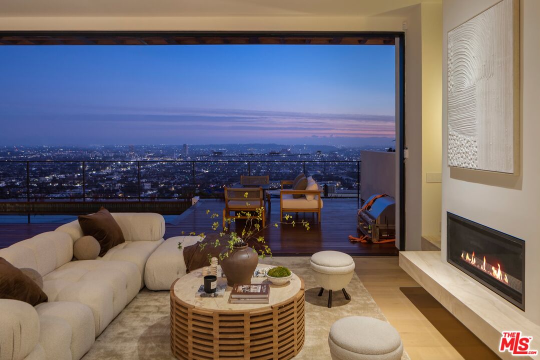 MLS #25626685 image #0