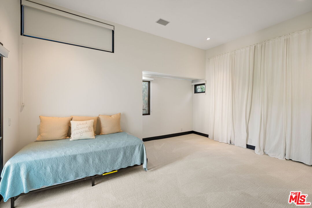 MLS #25626755 image #16