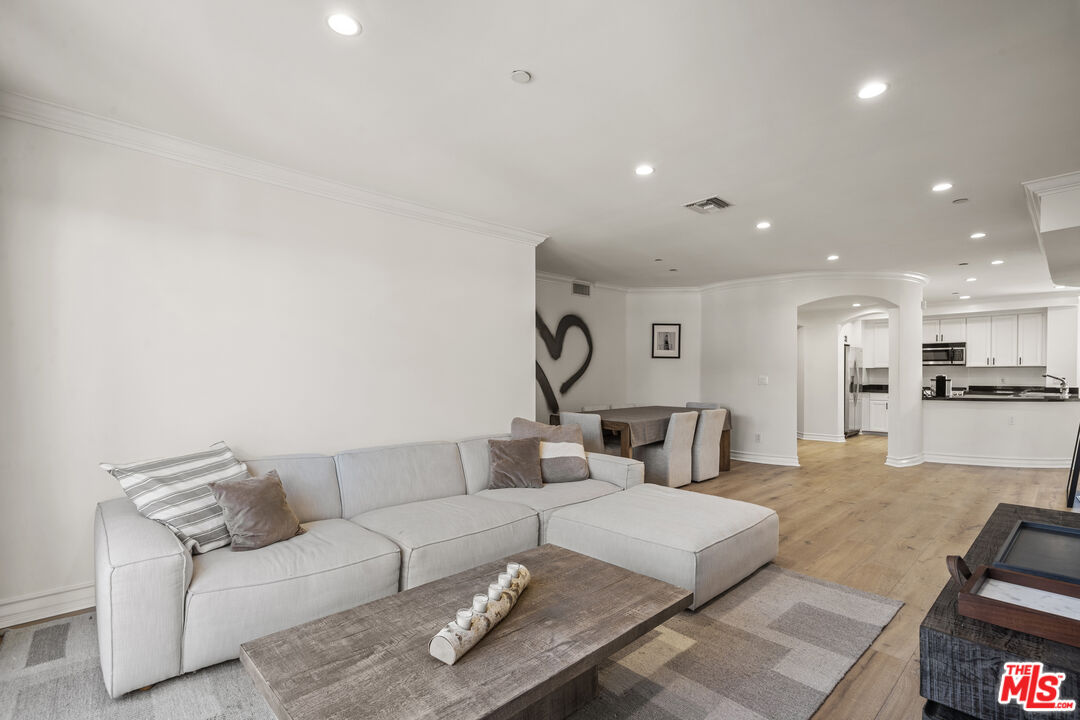 MLS #25626901 image #12