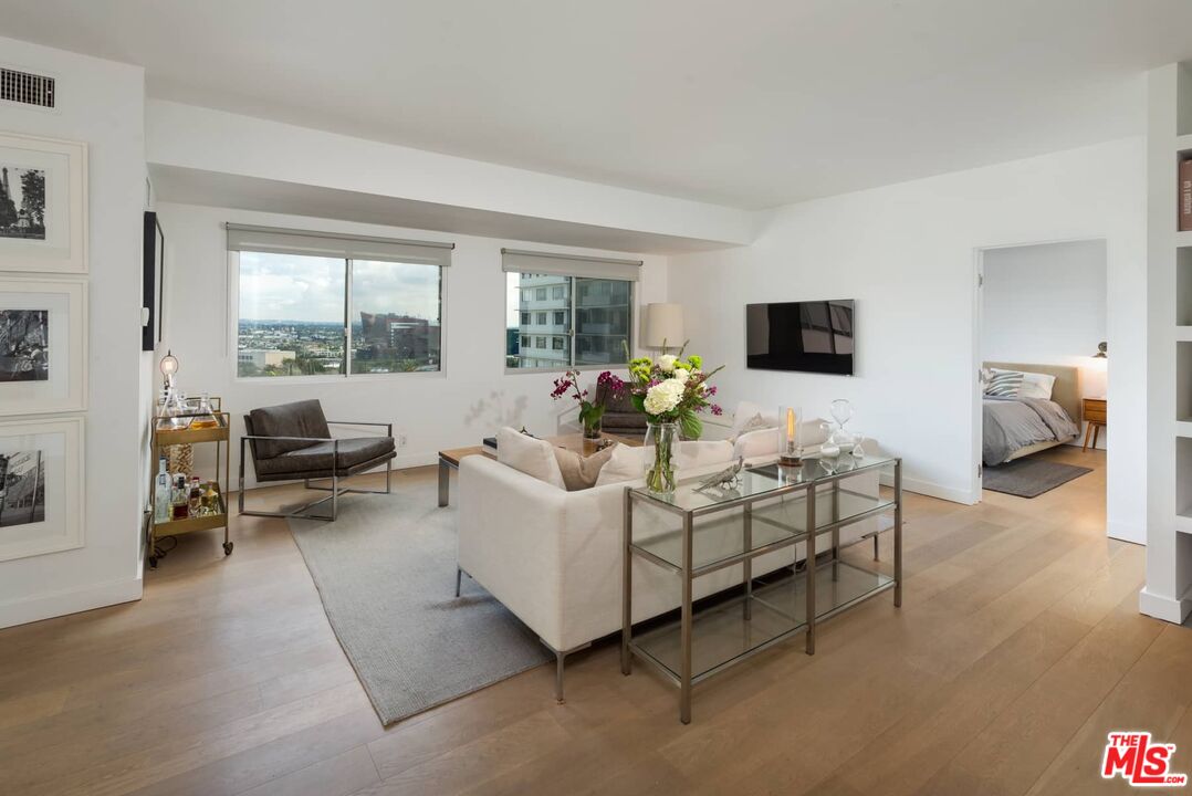 MLS #25626937 image #3