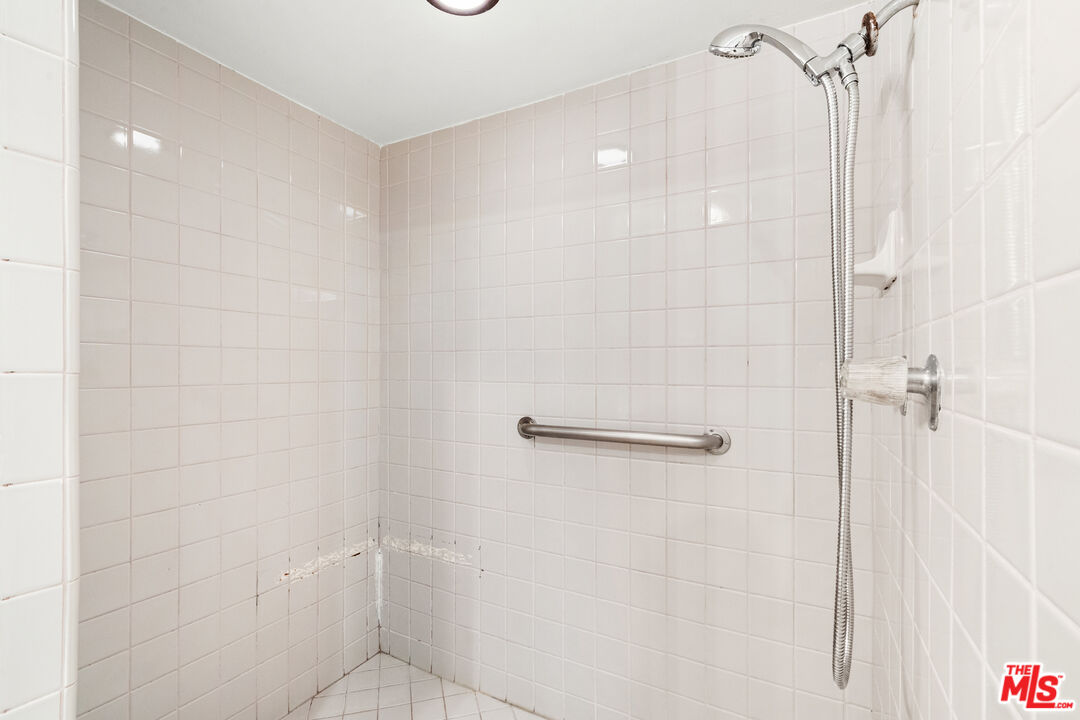 MLS #25626969 image #14