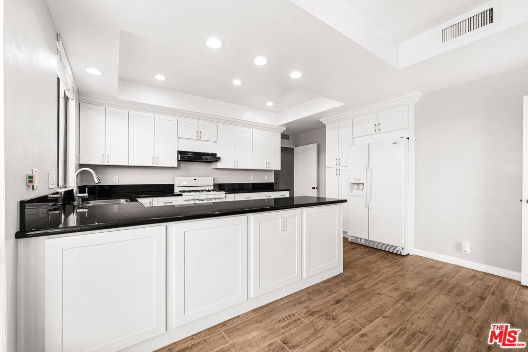 MLS #25626969 image #24