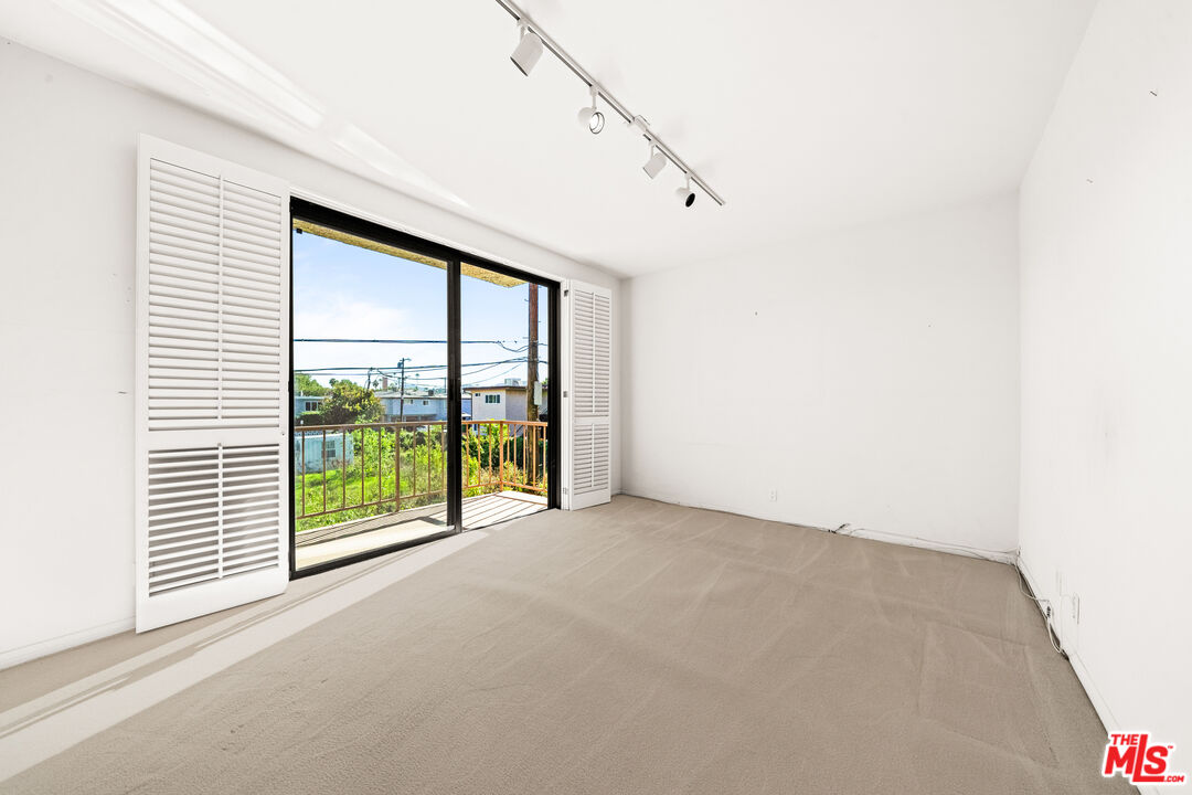 MLS #25626969 image #36