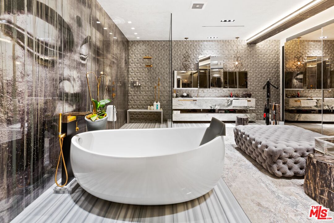 MLS #25626985 image #42