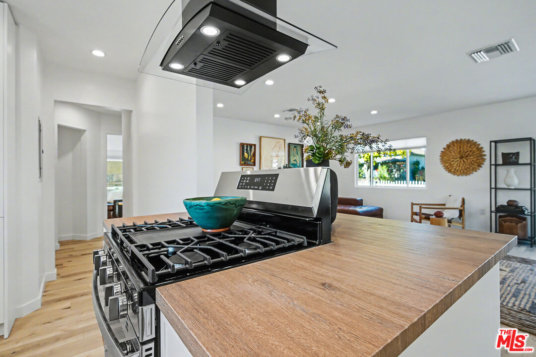 MLS #25627077 image #11