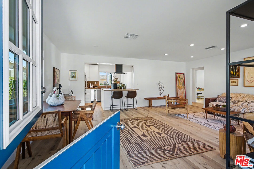 MLS #25627077 image #1