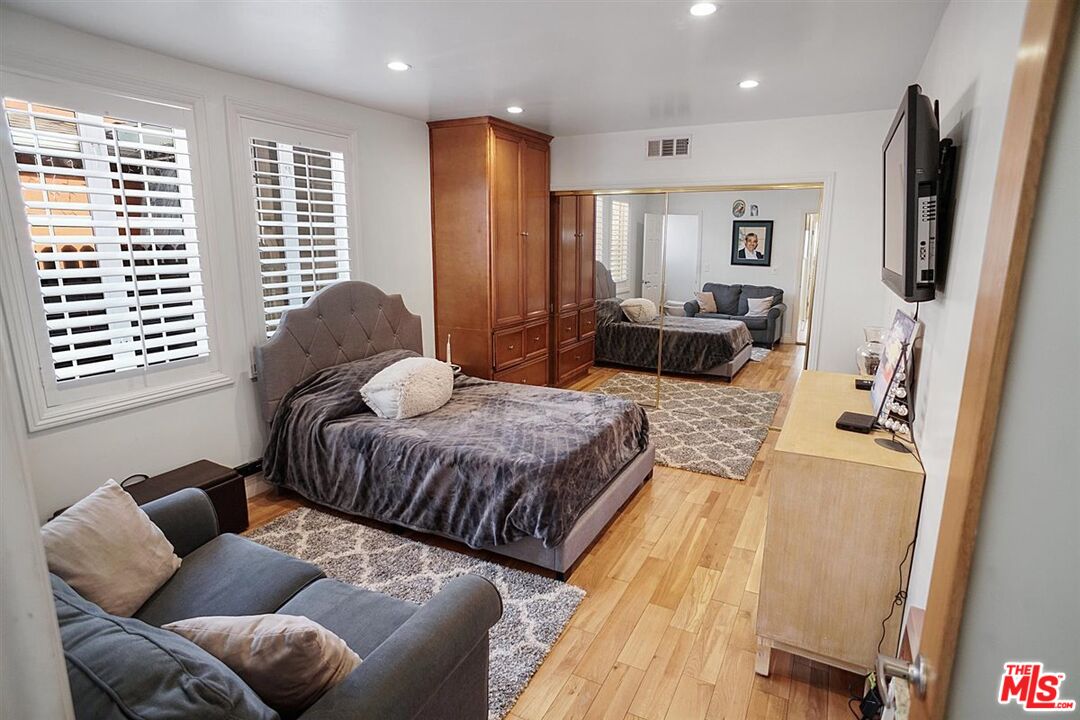 MLS #25627085 image #14