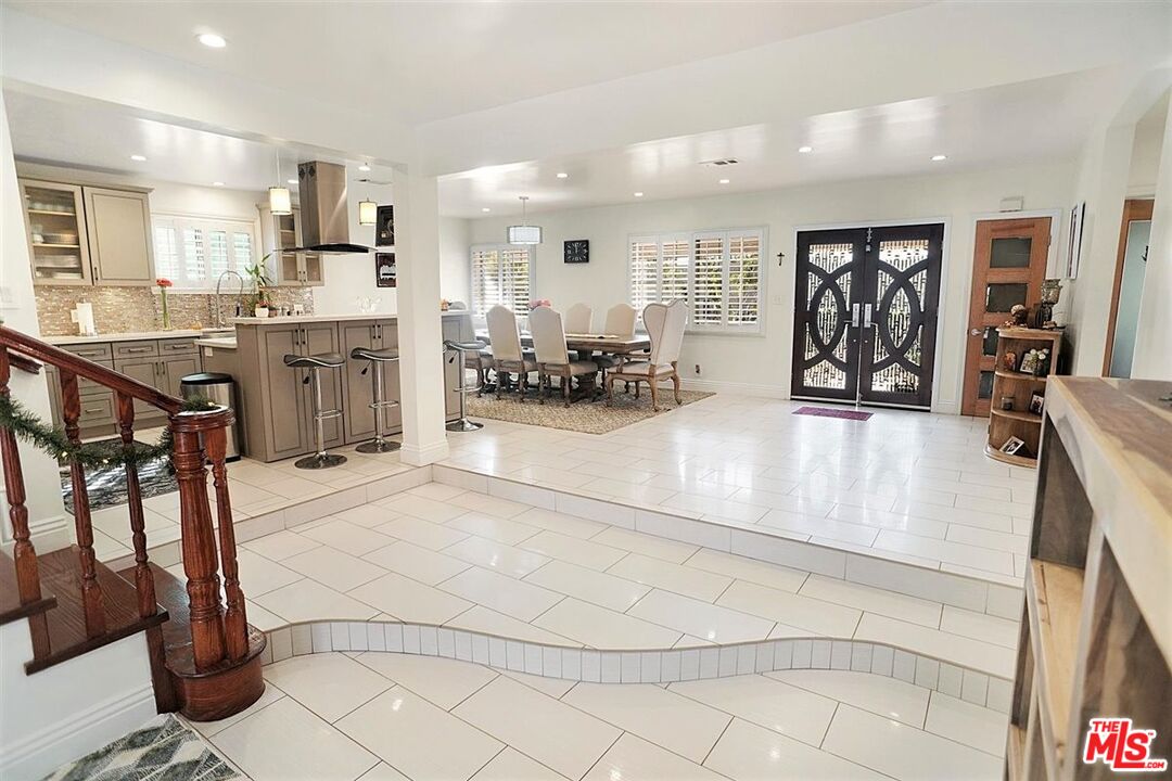 MLS #25627085 image #2