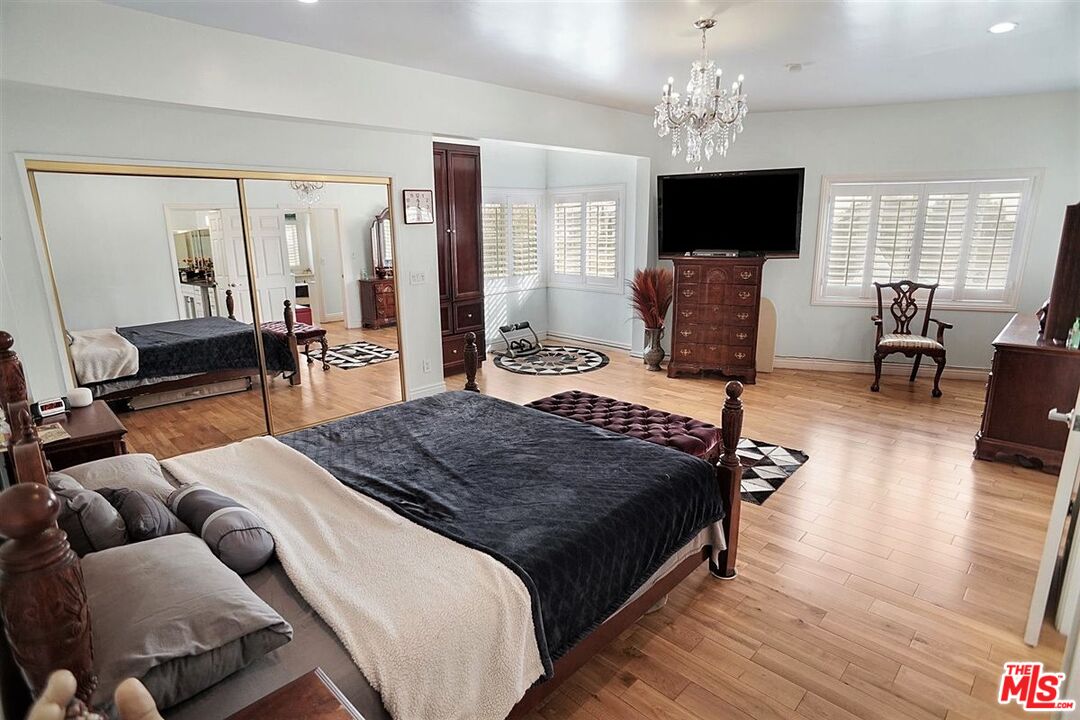 MLS #25627085 image #8