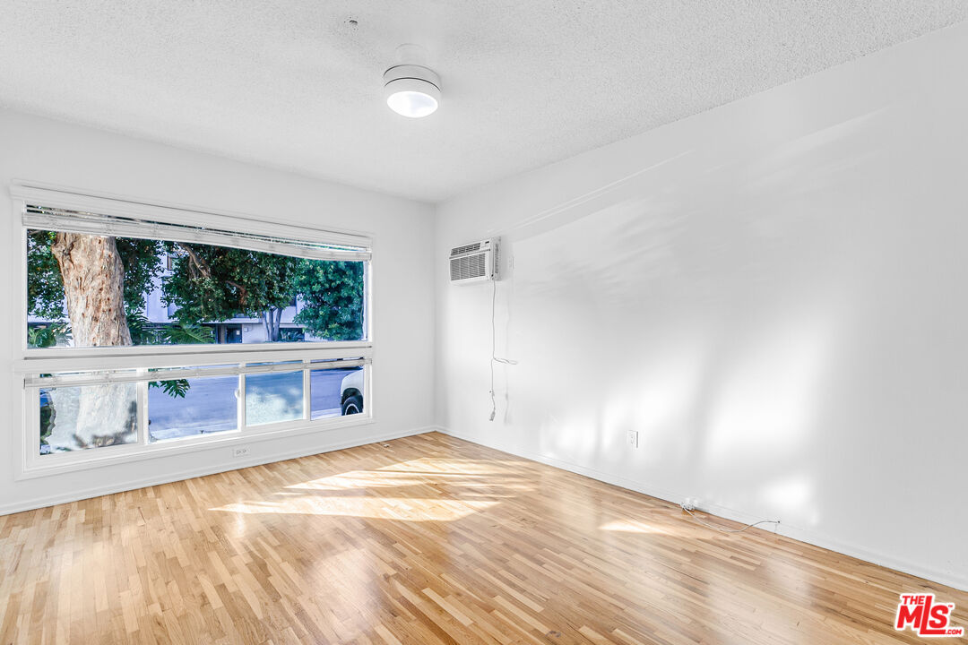 MLS #25627113 image #13