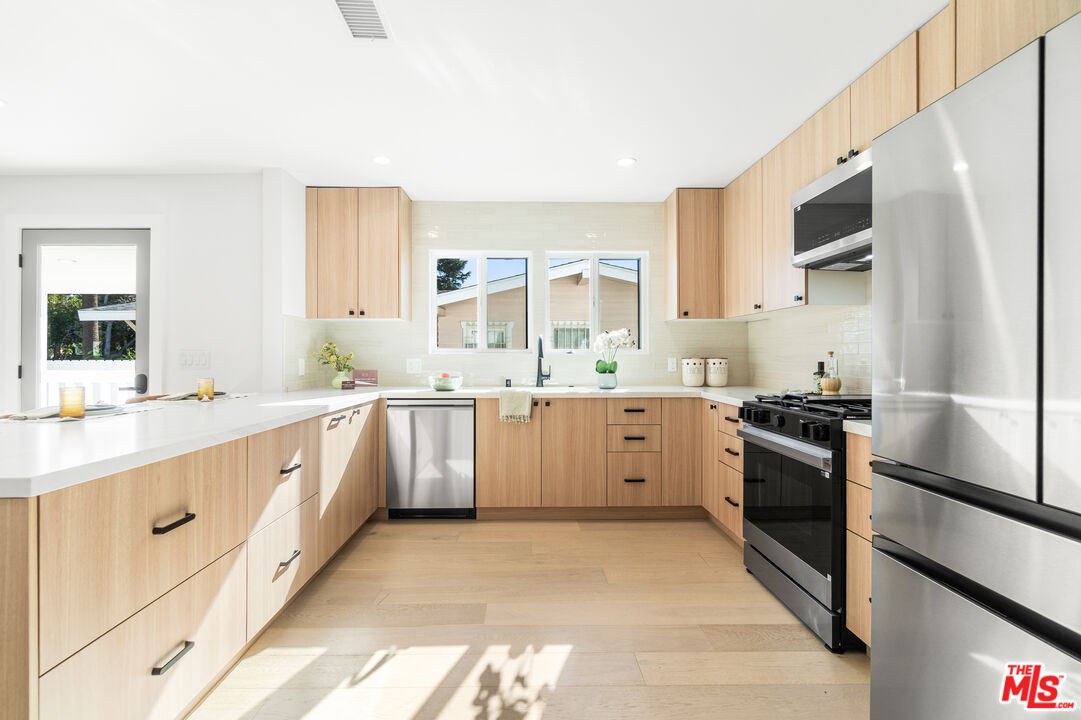 MLS #25627119 image #17