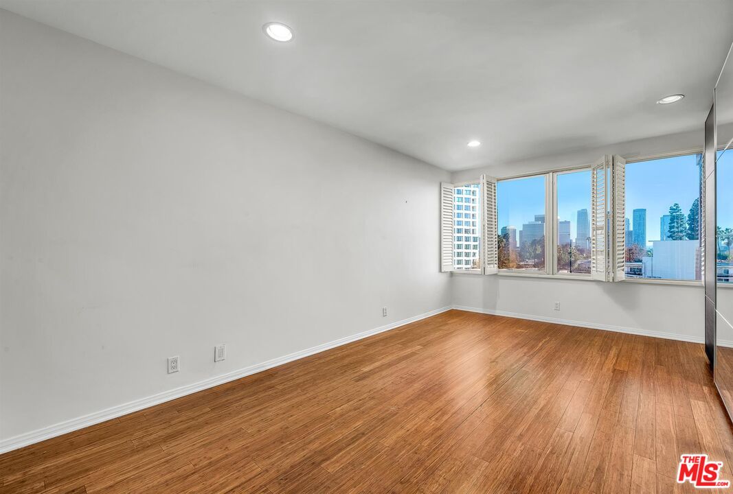 MLS #25627135 image #20