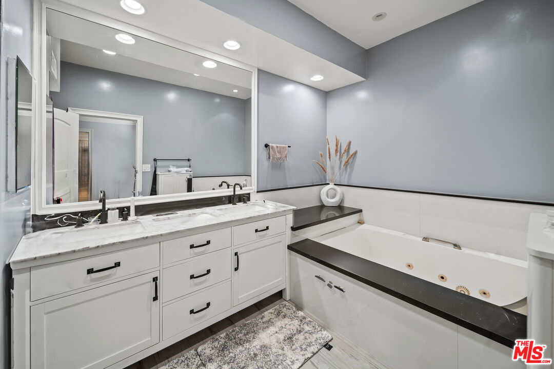 MLS #25627153 image #12