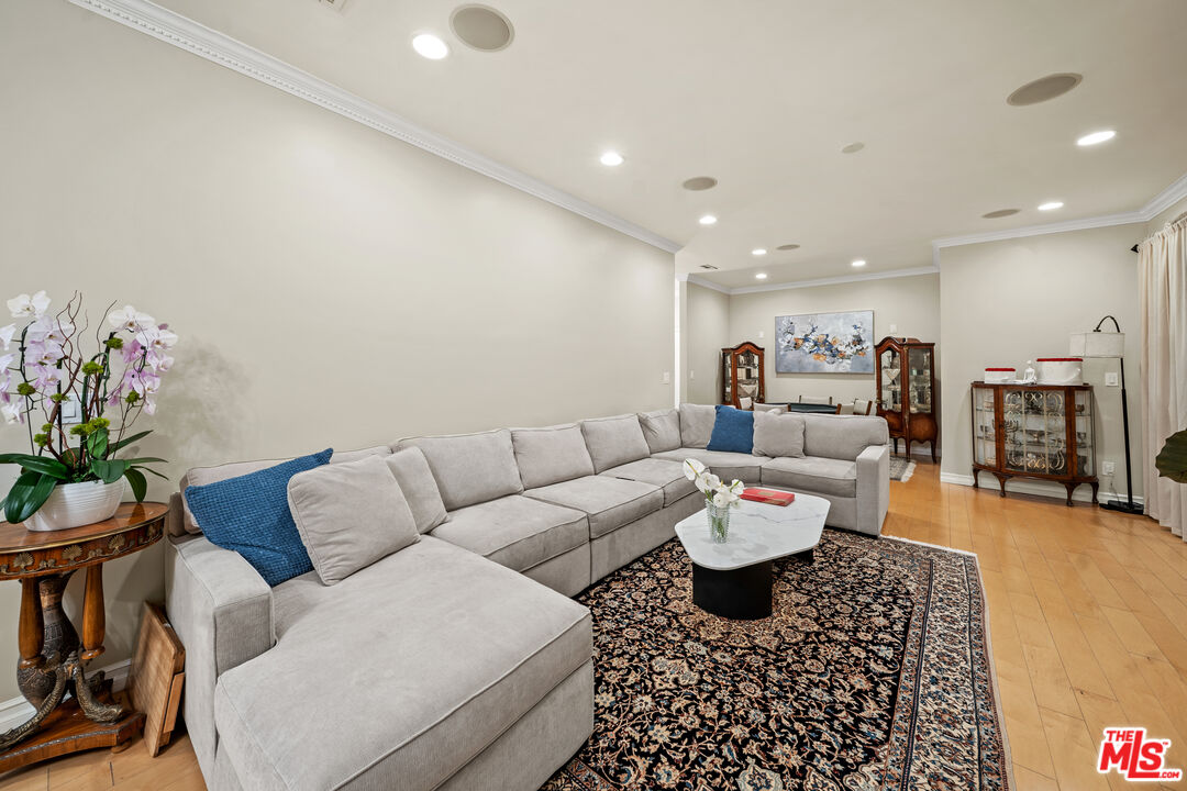 MLS #25627153 image #2