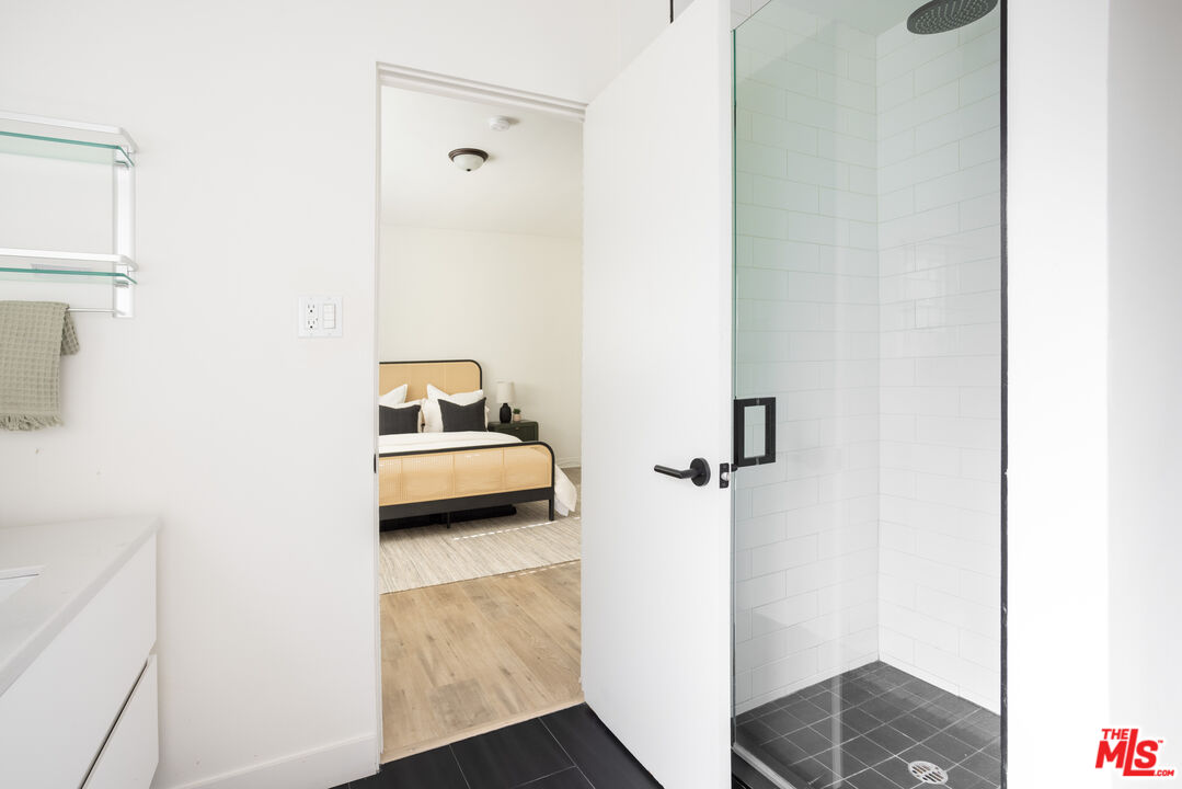 MLS #25627169 image #16