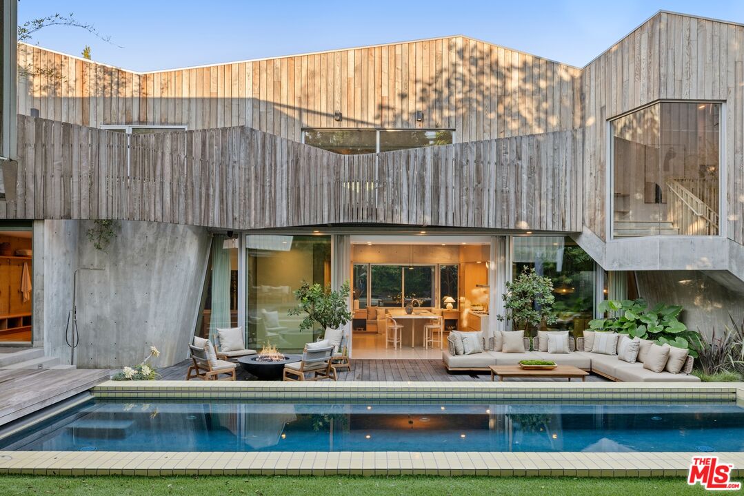 MLS #25627211 image #1