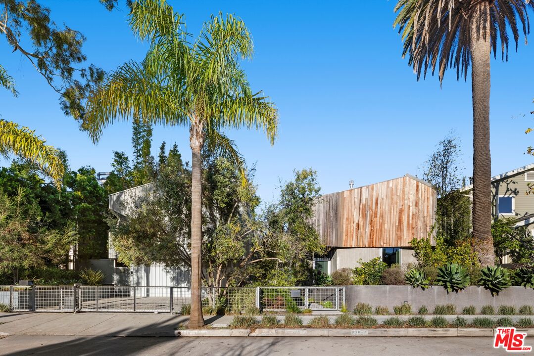 MLS #25627211 image #66