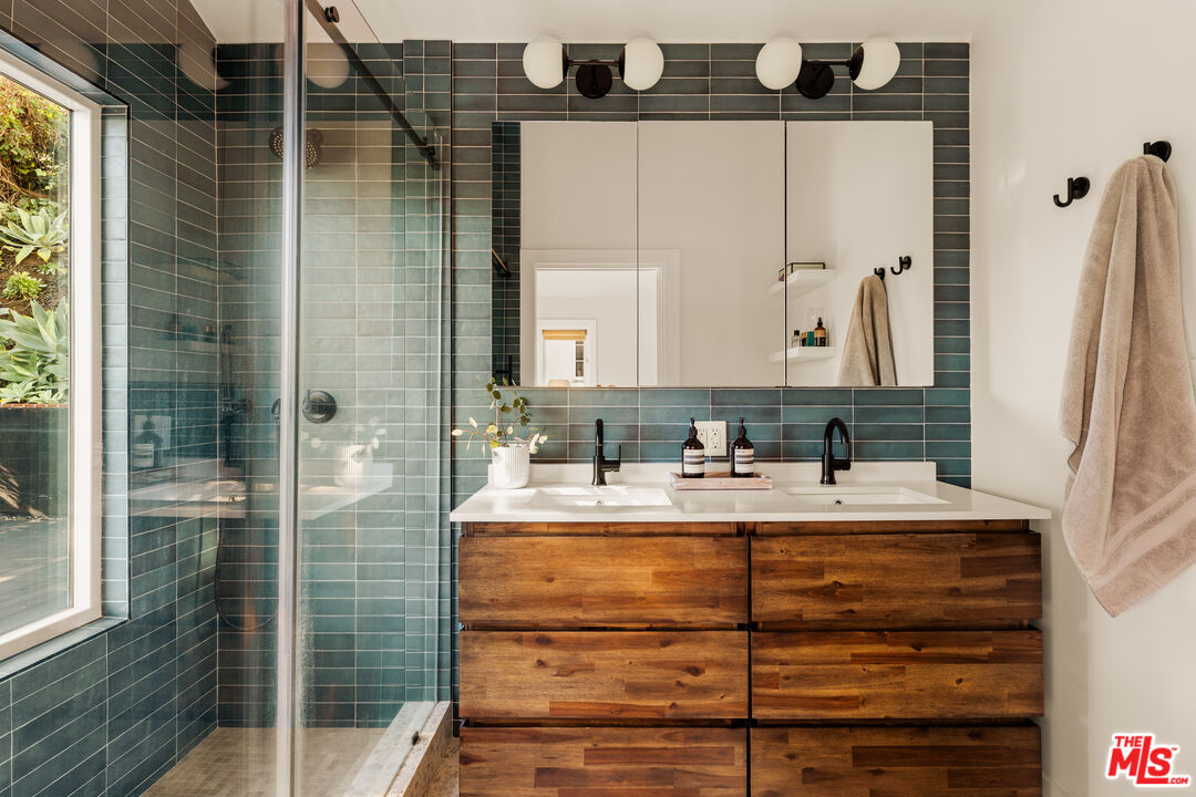 MLS #25627229 image #13