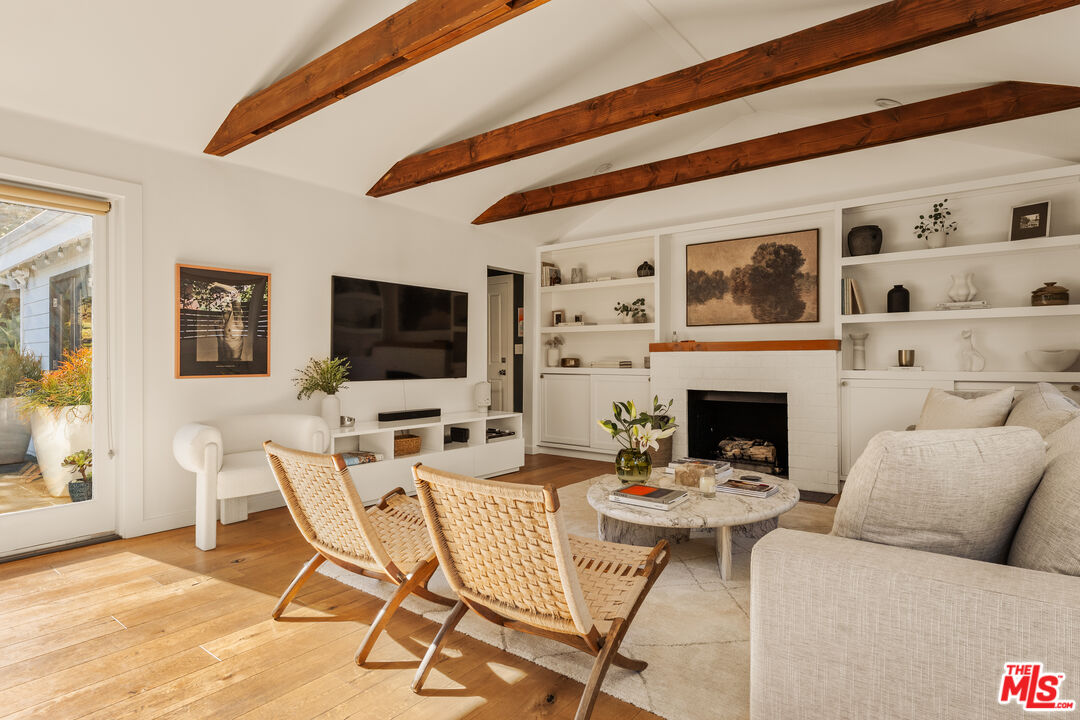 MLS #25627229 image #3