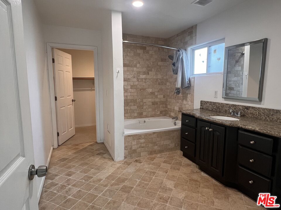 MLS #25627367 image #15