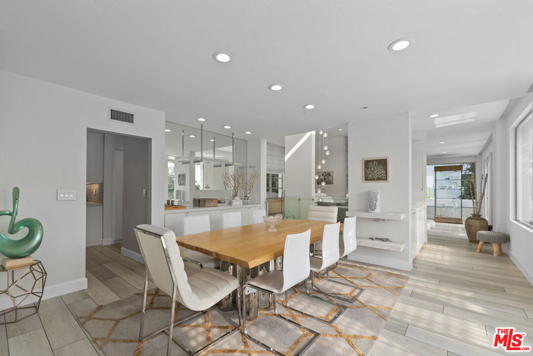 MLS #25627409 image #14