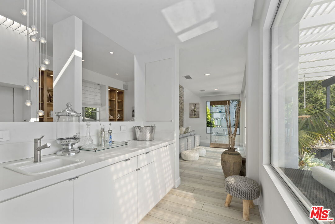 MLS #25627409 image #19