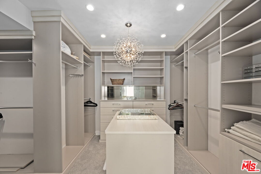 MLS #25627409 image #26