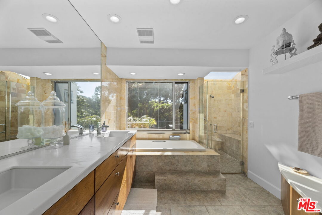 MLS #25627409 image #27