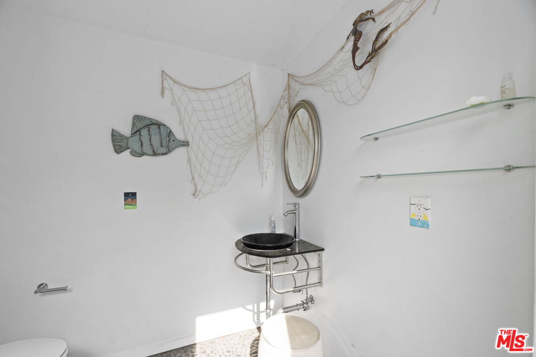 MLS #25627409 image #44