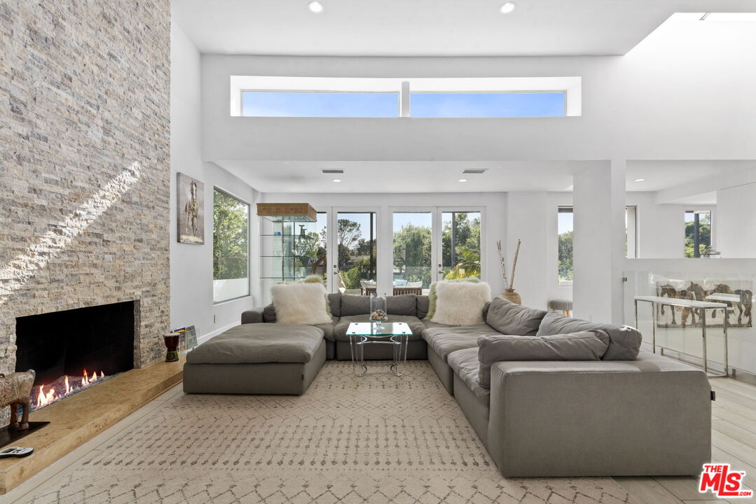 MLS #25627409 image #8