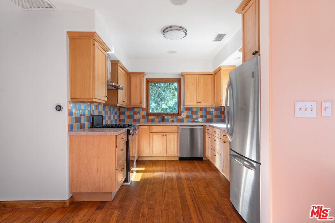 MLS #25627417 image #9