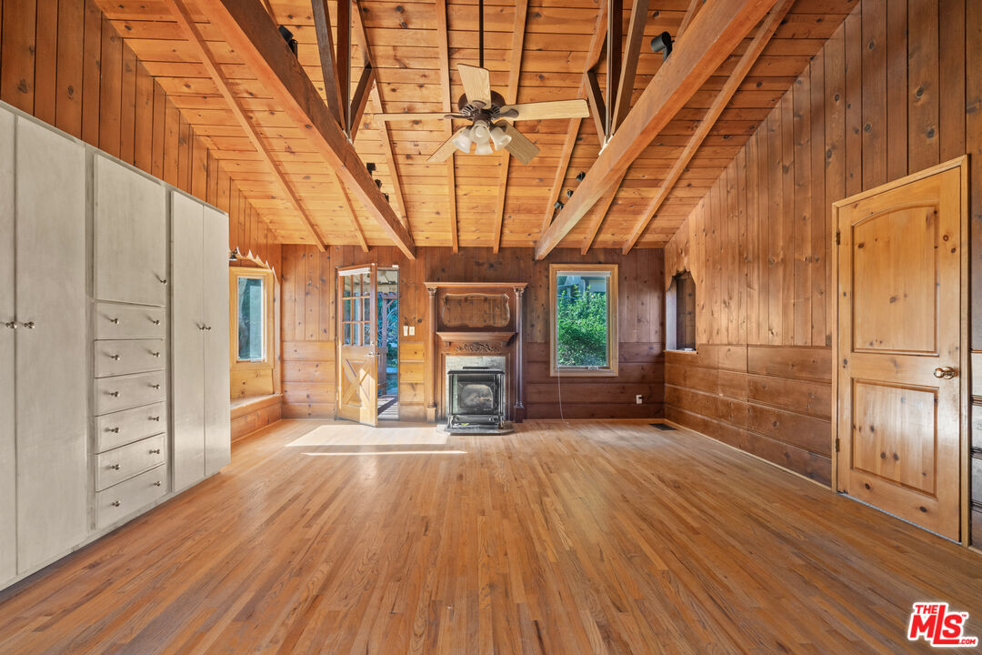 MLS #25627417 image #24