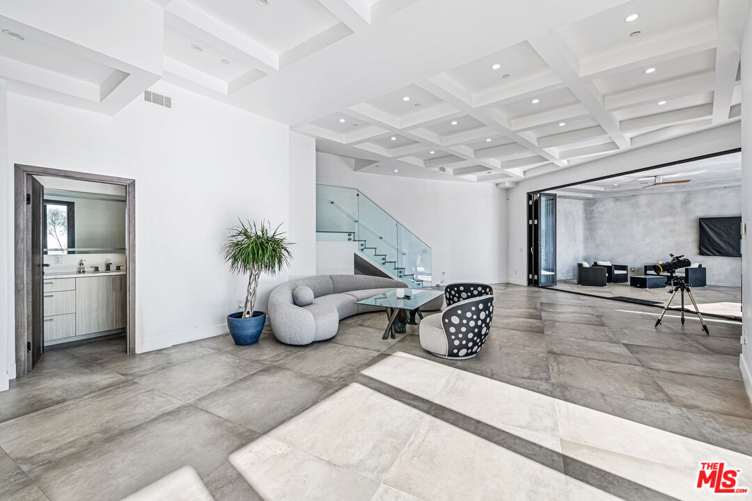 MLS #25627423 image #11